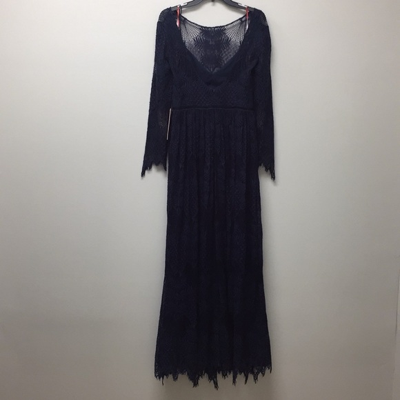 Monique Lhuillier Long Sleeve Formal Lace Gown - Picture 11 of 11